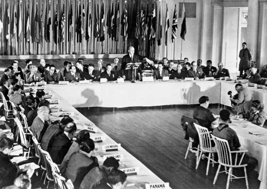Upprop att bilda kommitté för Nytt Bretton Woods-finanssystem